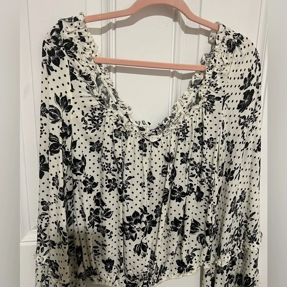 Intimately Free People Cream & Black Floral Boho Peasant Blouse Size Small/Med - Picture 3 of 14